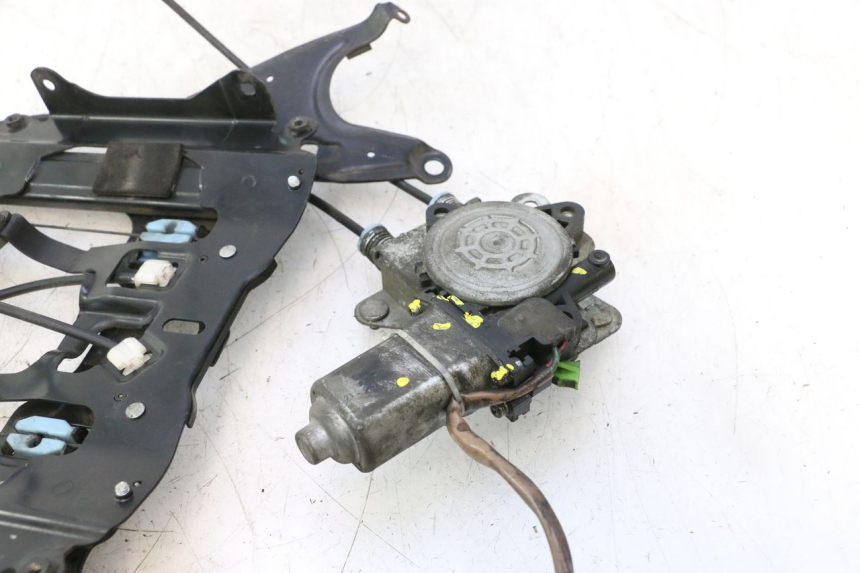 photo de BOLLA MOTORE SUZUKI BURGMAN EXECUTIVE ABS 650 (2006 - 2012) - Zoom sullo stato d'uso