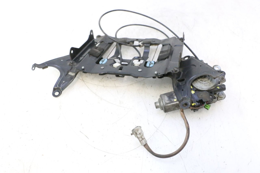 photo de BOLLA MOTORE SUZUKI BURGMAN EXECUTIVE ABS 650 (2006 - 2012) - Altra angolazione