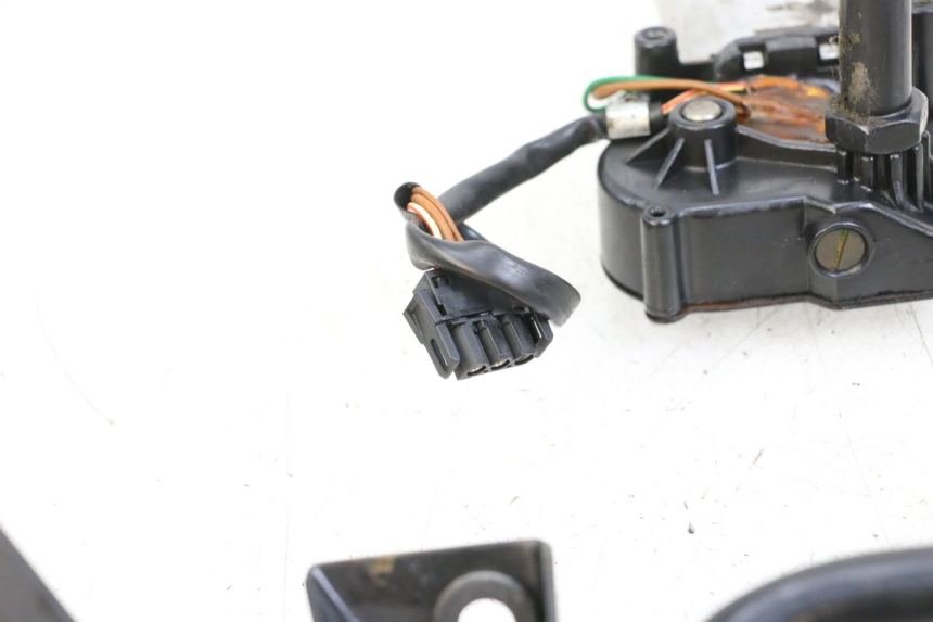 photo de BOLLA MOTORE BMW C1 125 (2000 - 2003) - Primo piano tecnico