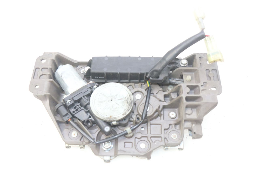photo de MOTORE A BOLLA YAMAHA FJR ABS 1300 (2006 - 2012) - Primo piano tecnico