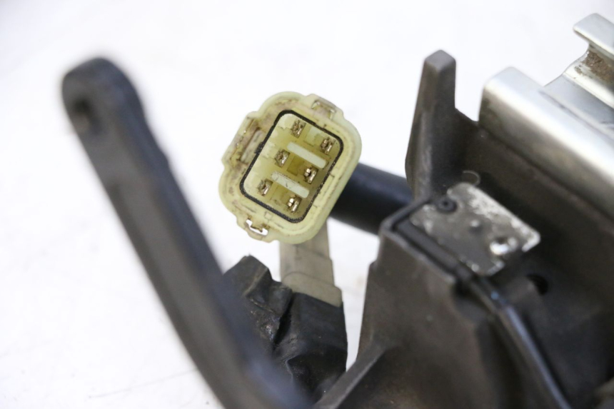 photo de MOTORE A BOLLA YAMAHA FJR ABS 1300 (2006 - 2012) - Focus sulla struttura