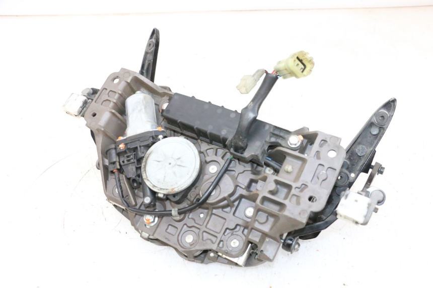 photo de MOTORE A BOLLA YAMAHA FJR ABS 1300 (2006 - 2012) - Dettagli dei punti di fissaggio