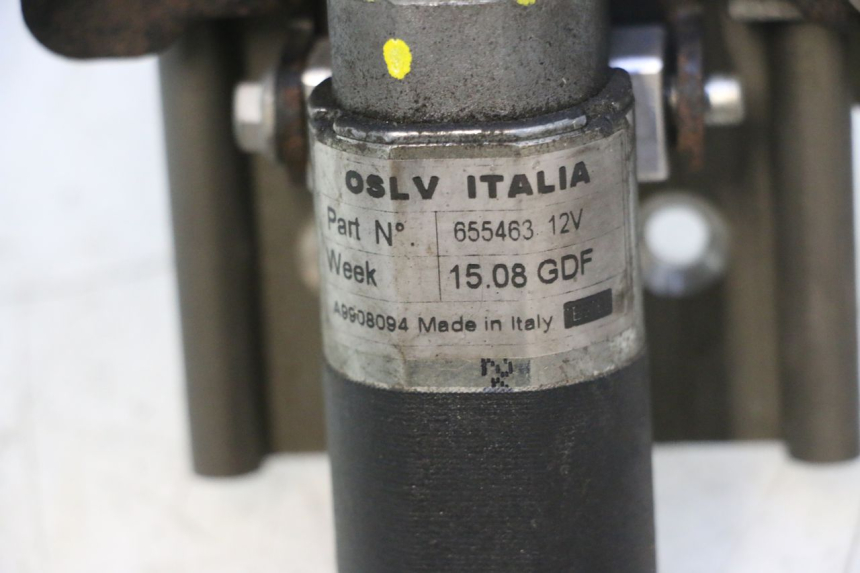 photo de MOTORE BOLLA GILERA GP 800 (2007 - 2013) - Dettagli dei punti di fissaggio
