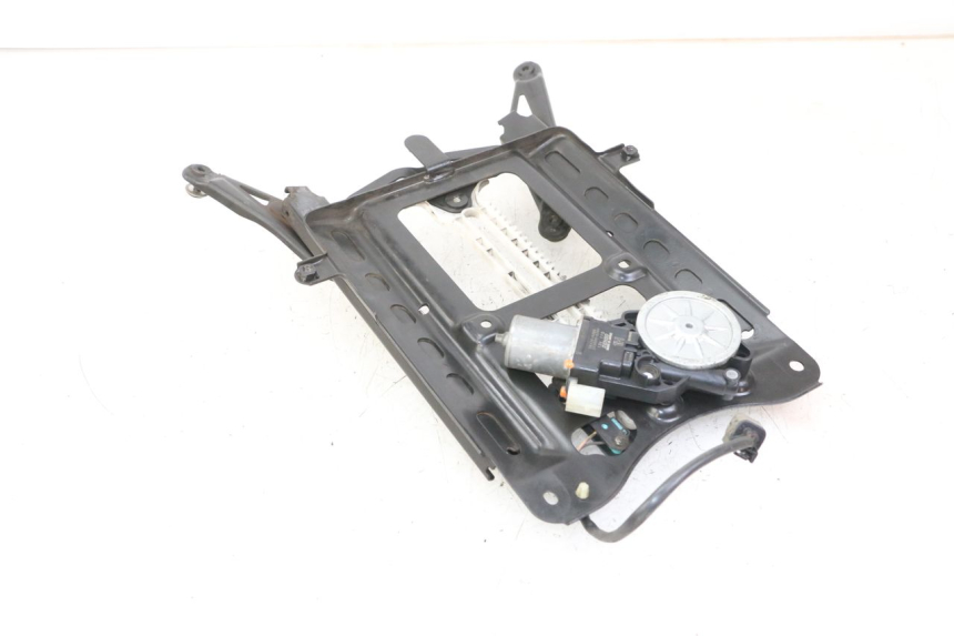 photo de BOLLA MOTORE HONDA FORZA 125 (2021 - 2025) - Altra angolazione