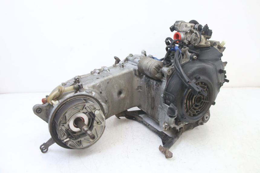 photo de MOTORE YAMAHA BW'S BWS 125 (2010 - 2013) - Marcature e riferimenti originali