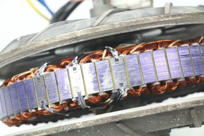 photo de MOTORE ERIDER CARGO 1 (2009 - 2018) - Dettagli dei punti di fissaggio