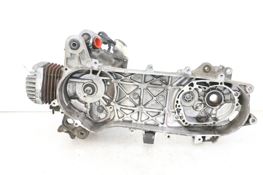 photo de MOTORE PEUGEOT CITYSTAR 50 (2013 - 2017) - Panoramica del profilo