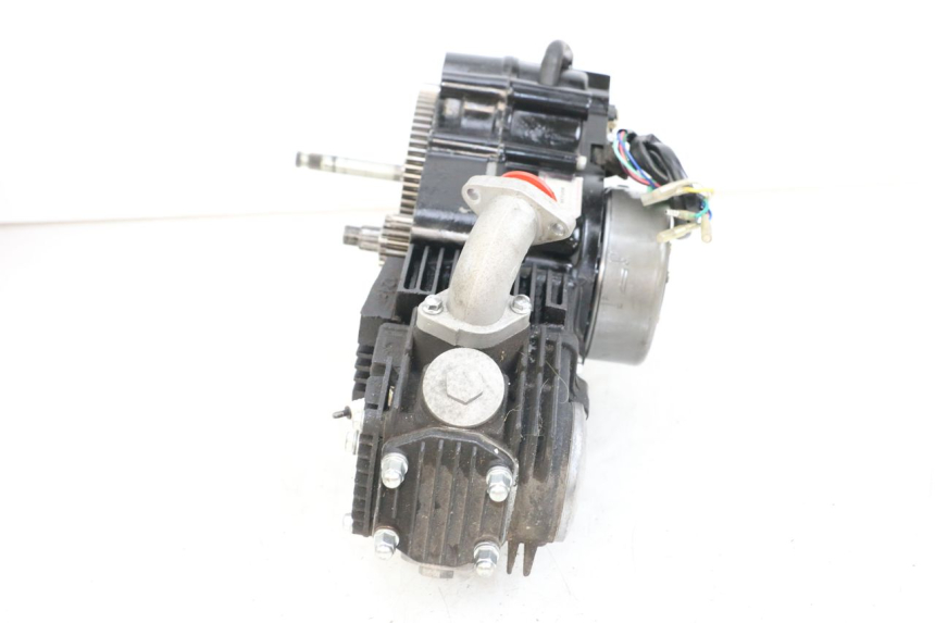 photo de MOTEUR CCR DIRT BIKE 125 - Stato della superficie e materiale