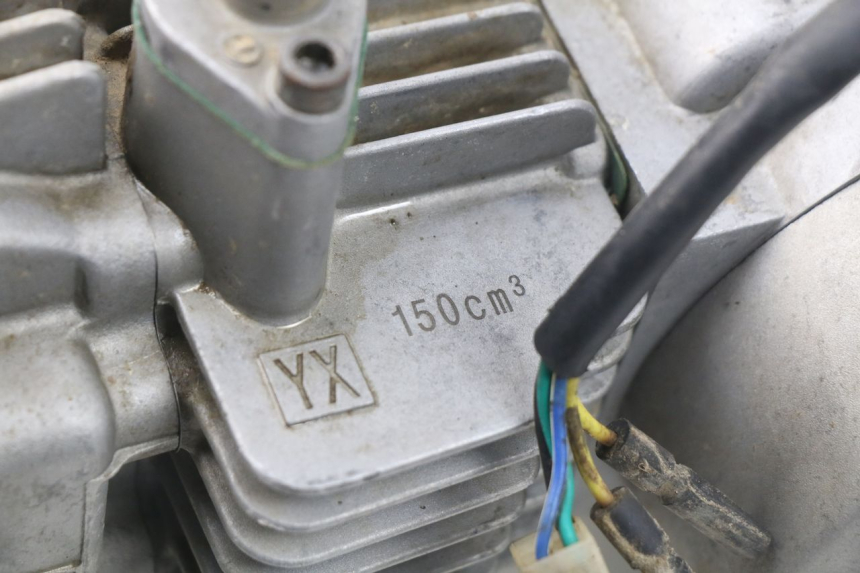 photo de MOTORE CRZ DIRTBIKE 140 - Zoom sullo stato d'uso