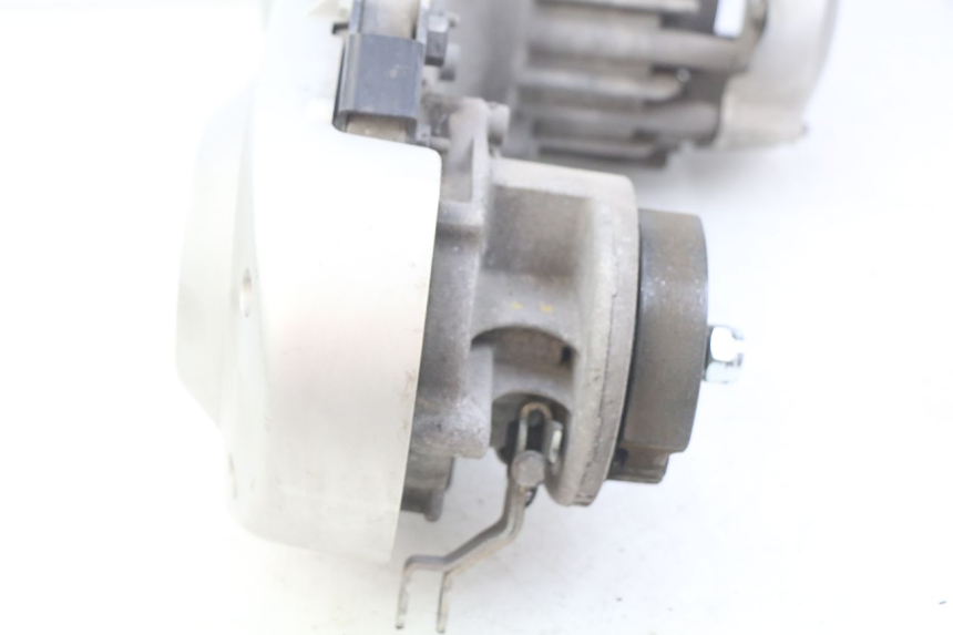 photo de MOTORE PEUGEOT E-VIVACITY 1 (2012 - 2018) - Stato della superficie e materiale