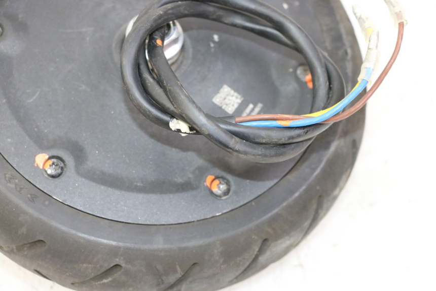 photo de MOTORE SEGWAY NINEBOT E2 1 - Stato della superficie e materiale