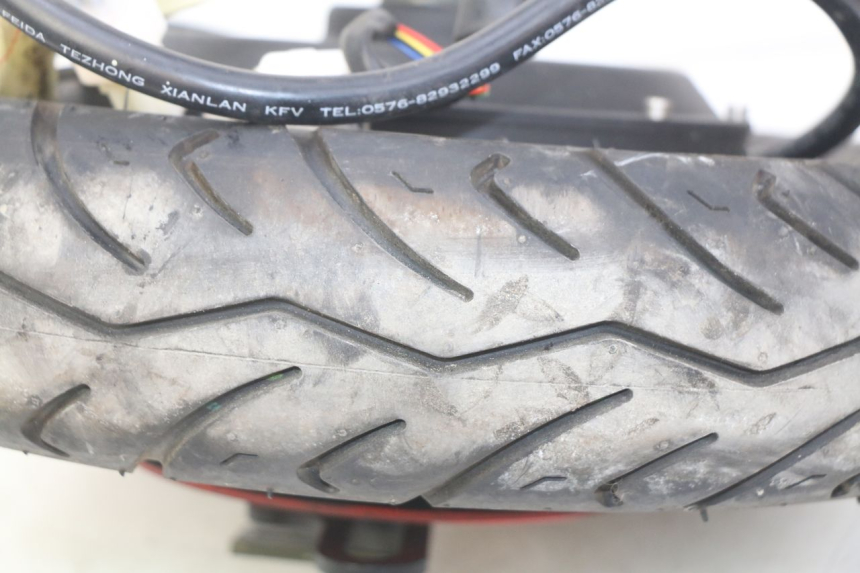 photo de MOTORE EFUN E2GO 1 (2017 - 2021) - Stato della superficie e materiale