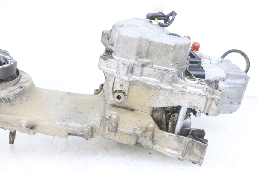 photo de MOTORE PEUGEOT ELYSEO 125 (1999 - 2004) - Zoom sullo stato d'uso