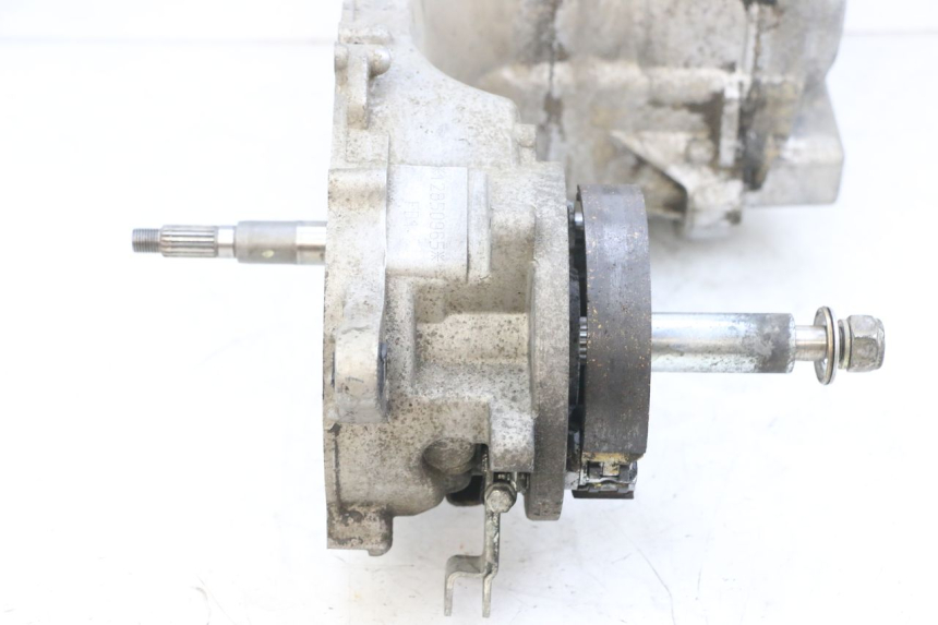 photo de MOTORE PEUGEOT ELYSEO 125 (1999 - 2004) - Dettagli dei punti di fissaggio