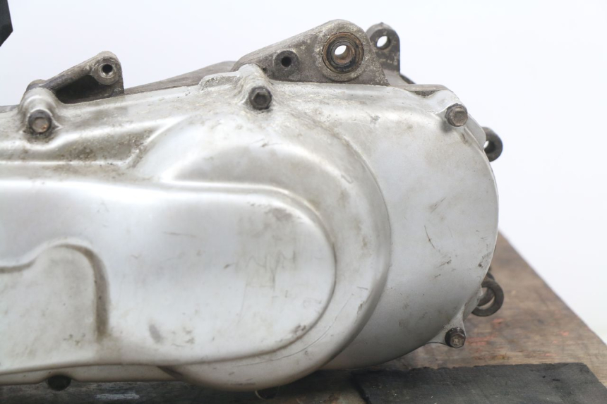 photo de MOTORE PEUGEOT ELYSEO 50 (1998 - 2001) - Caratteristiche distintive