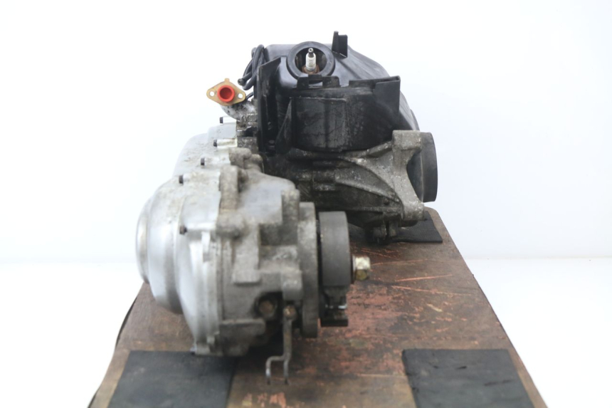 photo de MOTORE PEUGEOT ELYSEO 50 (1998 - 2001) - Zoom sullo stato d'uso