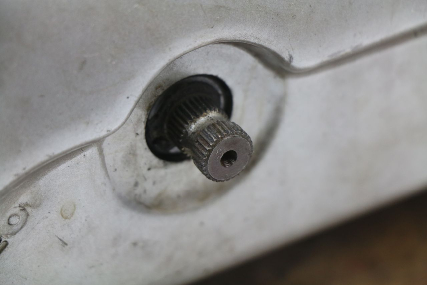 photo de MOTORE PEUGEOT ELYSEO 50 (1998 - 2001) - Marcature e riferimenti originali