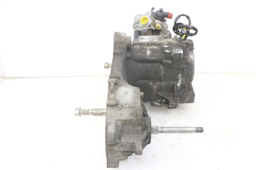 photo de MOTORE PEUGEOT ELYSTAR 125 (2002 - 2007) - Dettagli dei punti di fissaggio