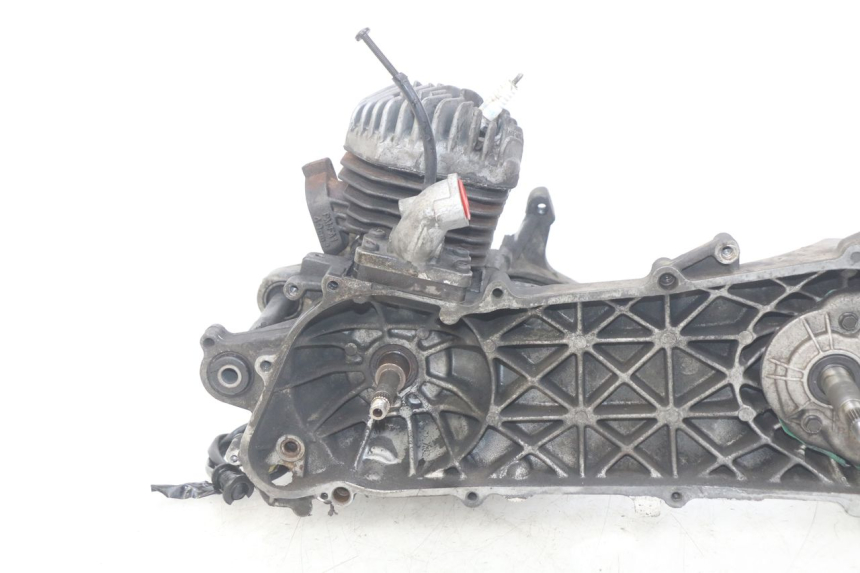 photo de MOTORE PEUGEOT ELYSTAR 50 (2002 - 2014) - Ispezione visiva dettagliata