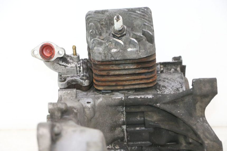 photo de MOTORE PEUGEOT ELYSTAR 50 (2002 - 2014) - Stato della superficie e materiale