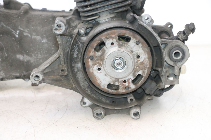 photo de MOTORE PEUGEOT ELYSTAR 50 (2002 - 2014) - Caratteristiche distintive