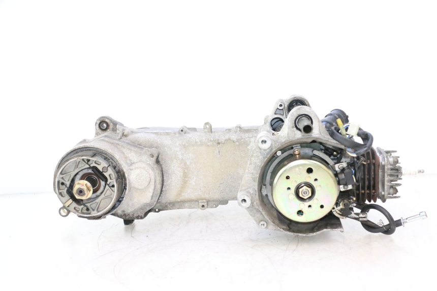 photo de MOTORE KEEWAY F-ACT NAKED 50 (2009 - 2014) - Caratteristiche distintive