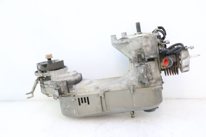 photo de MOTORE KEEWAY F-ACT NAKED 50 (2009 - 2014) - Dettagli dei punti di fissaggio
