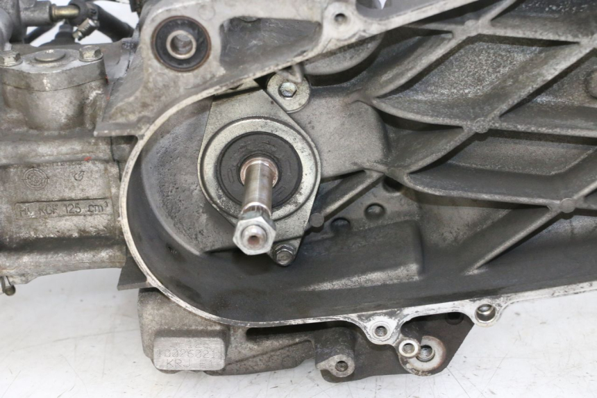 photo de MOTORE HONDA FES S-WING SWING ABS 125 (2007 - 2015) - Primo piano tecnico