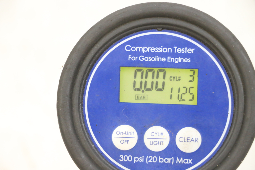 photo de MOTORE YAMAHA FJR ABS 1300 (2006 - 2012) - Stato della superficie e materiale