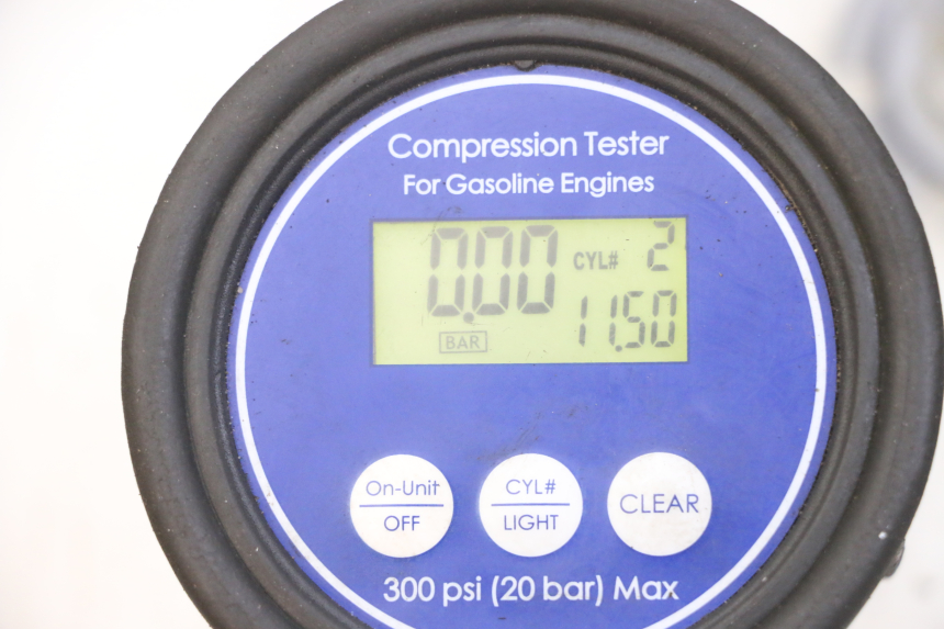 photo de MOTORE YAMAHA FJR ABS 1300 (2006 - 2012) - Dettagli dei punti di fissaggio