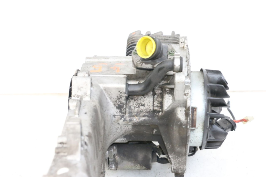 photo de MOTORE PIAGGIO FLY 2T 50 (2004 - 2017) - Altra angolazione