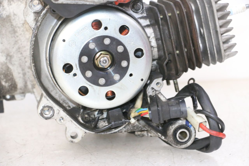 photo de MOTORE PIAGGIO FLY 2T 50 (2004 - 2017) - Altra vista dell'articolo