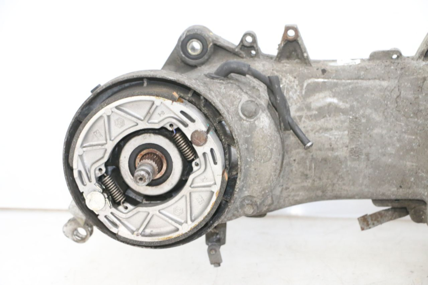 photo de MOTORE PIAGGIO FLY 4T 50 (2013 - 2017) - Altra angolazione