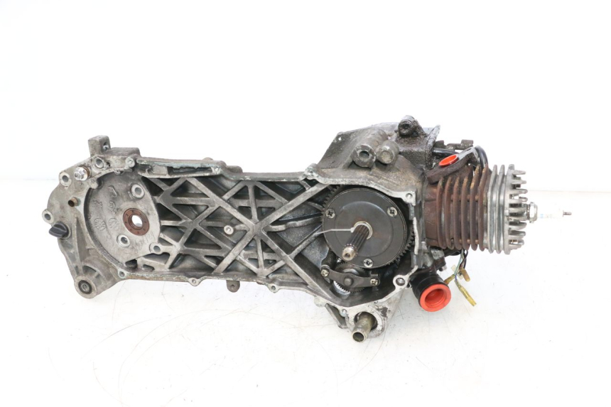 photo de MOTORE KEEWAY FOCUS 50 (2006 - 2009) - Stato della superficie e materiale