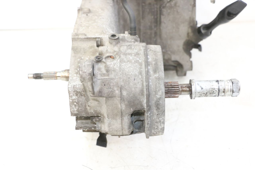 photo de MOTORE HONDA FORZA 125 (2021 - 2025) - Dettagli dei punti di fissaggio