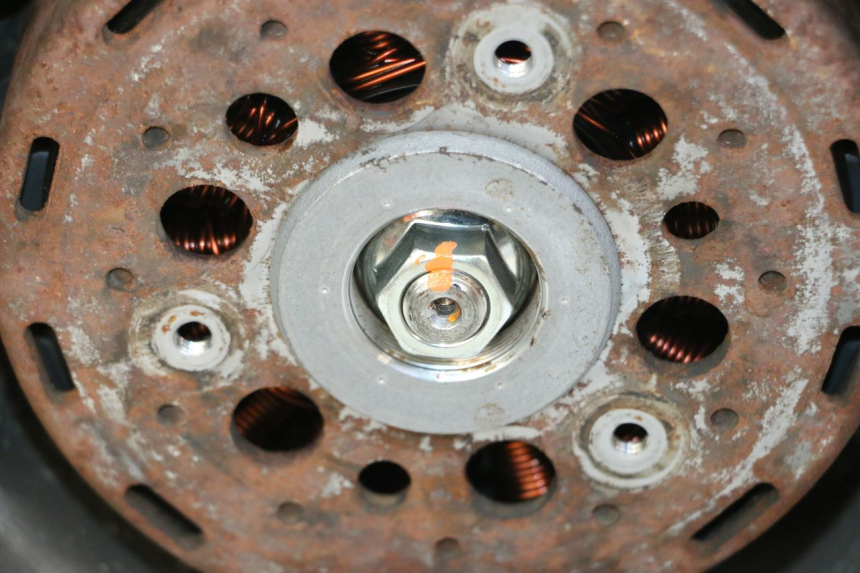 photo de MOTORE HONDA FORZA 125 (2021 - 2025) - Marcature e riferimenti originali