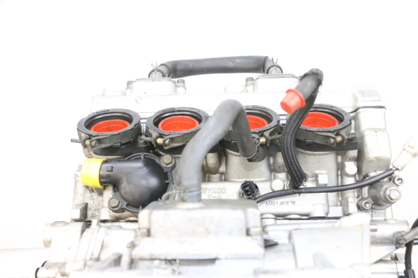 photo de MOTORE YAMAHA FZ6 N FAZER 600 (2004 - 2006) - Altra angolazione