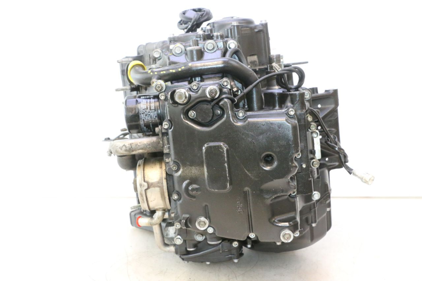 photo de MOTORE YAMAHA FZ8 800 (2010 - 2016) - Dettagli dei punti di fissaggio