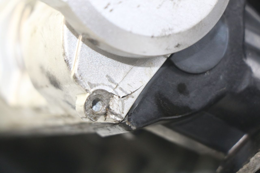 photo de MOTORE YAMAHA FZS FAZER 600 (1998 - 2001) - Stato della superficie e materiale