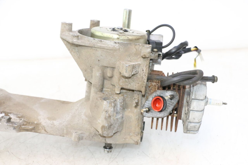 photo de MOTORE VASTRO GP 2T 50 (2013 - 2017) - Stato della superficie e materiale