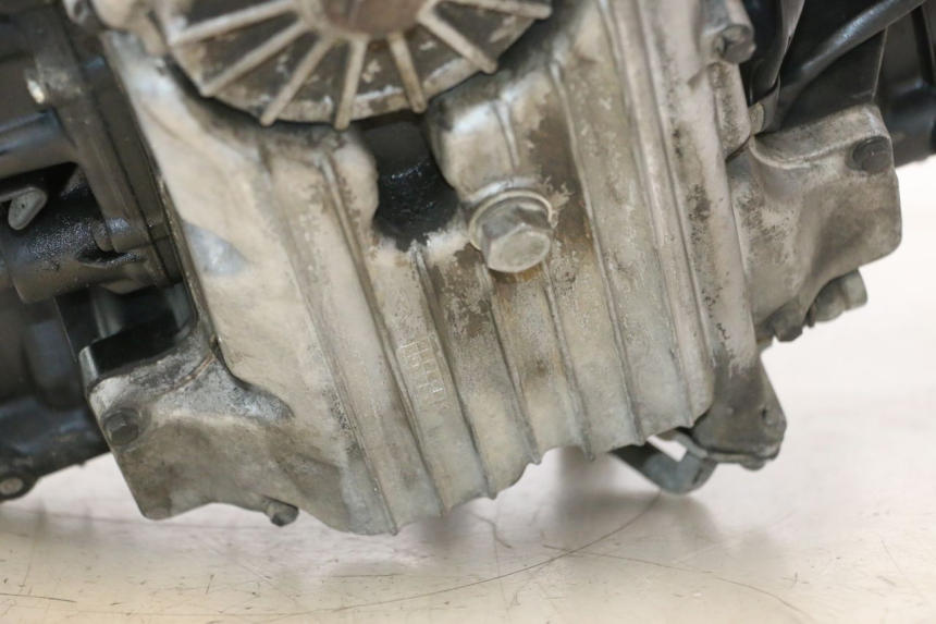 photo de MOTORE KAWASAKI GPX F ZX750F 750 (1986 - 1990) - Zoom sullo stato d'uso