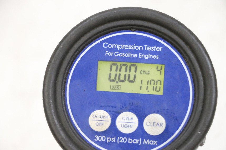 photo de MOTORE KAWASAKI GPZ RX 1000 (1986 - 1988) - Altra vista dell'articolo