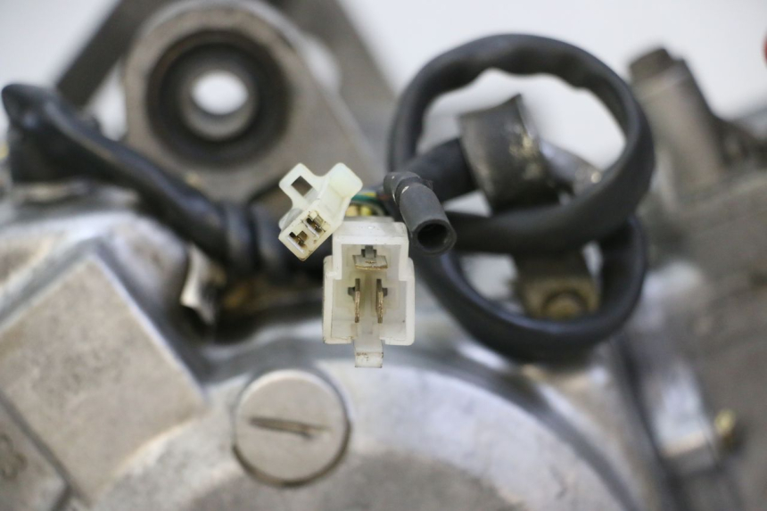 photo de MOTORE KYMCO GRAND DINK 125 (2002 - 2007) - Marcature e riferimenti originali