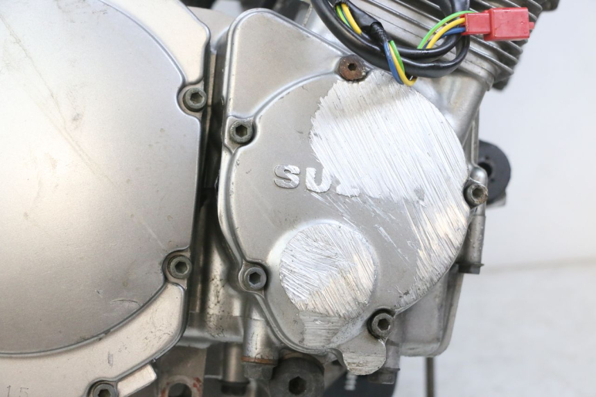 photo de MOTORE SUZUKI GSF N BANDIT 600 (1996 - 1999) - Stato della superficie e materiale