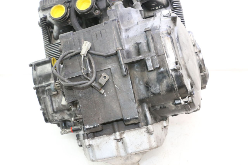 photo de MOTORE SUZUKI GSX F GSXF 750 (1988 - 1998) - Angolazione alternativa