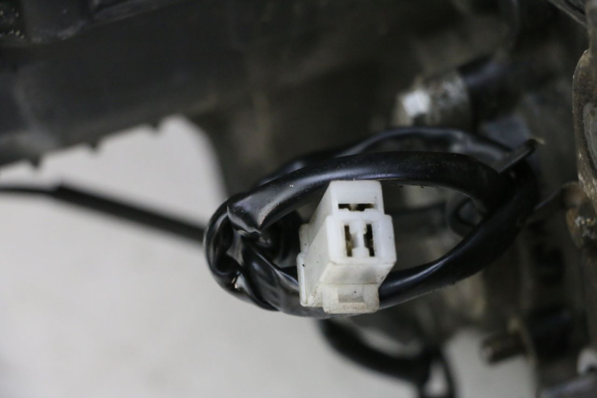 photo de MOTORE KAWASAKI ZR7 ZR-7 S 750 (1999 - 2004) - Stato della superficie e materiale