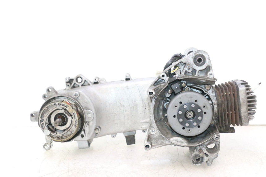 photo de MOTORE PEUGEOT KISBEE 2T 50 (2010 - 2017) - Zoom sui componenti