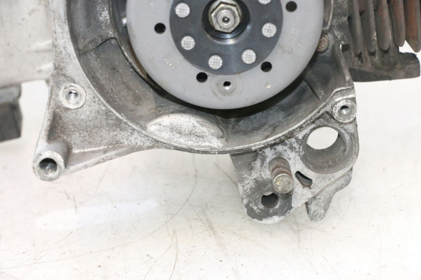 photo de MOTORE PEUGEOT KISBEE 2T 50 (2010 - 2017) - Foto prodotto supplementare