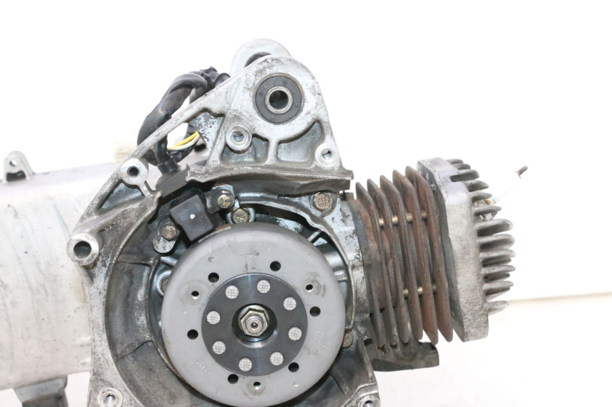 photo de MOTORE PEUGEOT KISBEE 2T 50 (2010 - 2017) - Ispezione visiva dettagliata