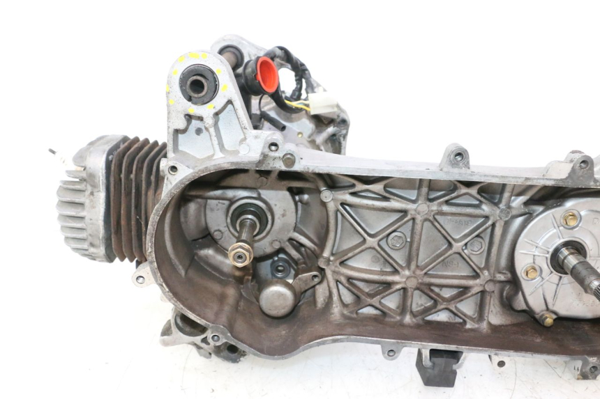 photo de MOTORE PEUGEOT KISBEE 2T 50 (2010 - 2017) - Dettagli dei punti di fissaggio